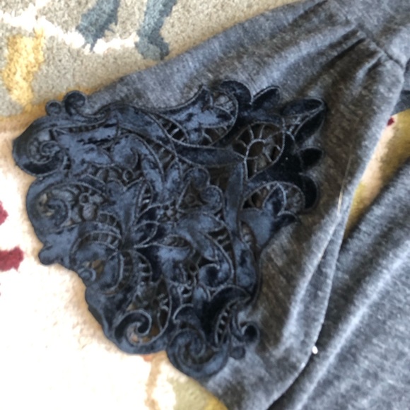 Maurices Black Lace Blouse Size Small New with Tag - Picture 2 of 4